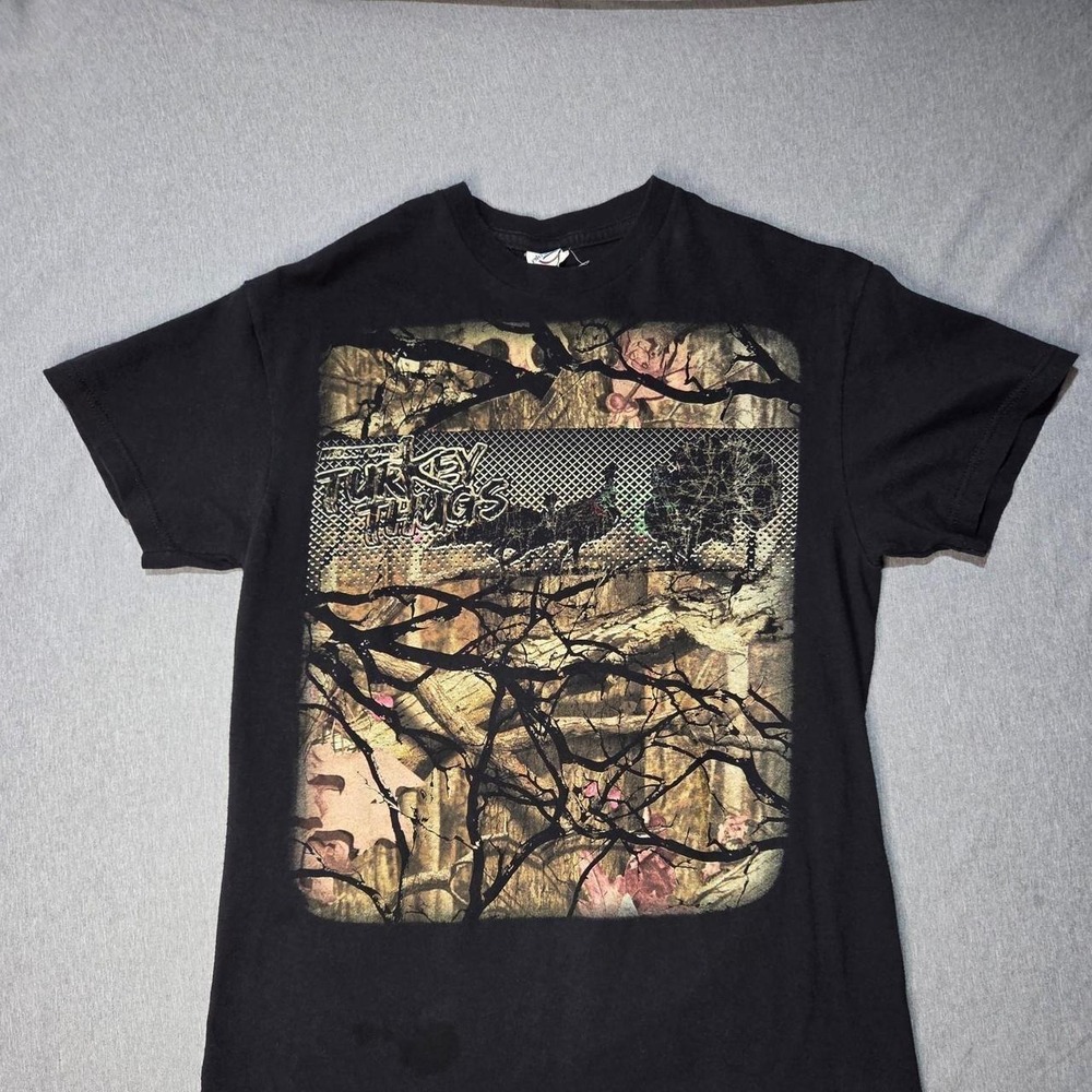 Mossy Oak Turkey Thugs Graphic T-Shirt Mens Medium Black Hunting Camo Tee Delta